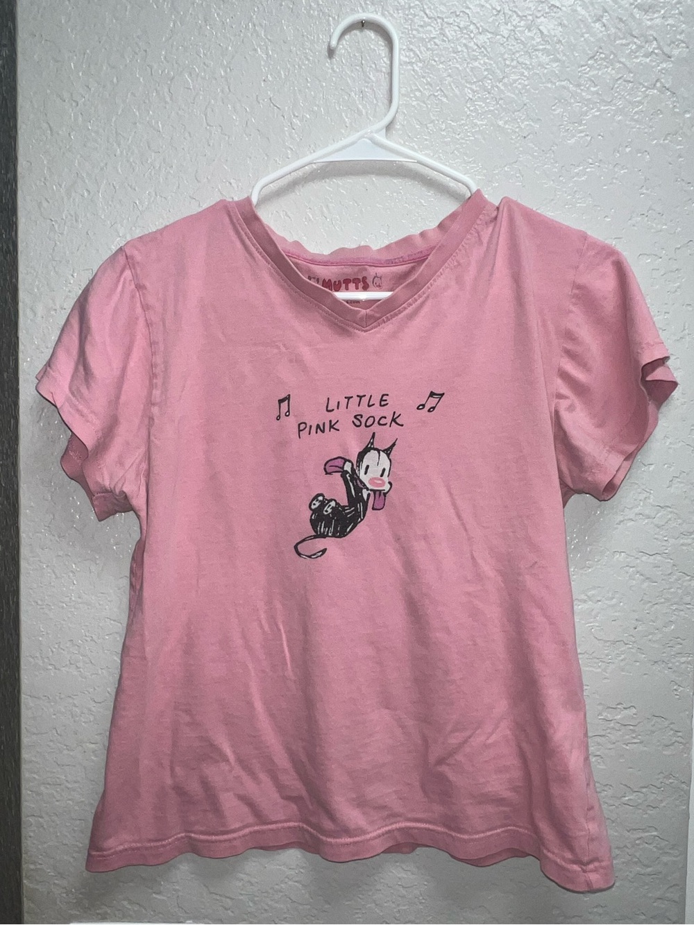 Y2K Style MUTTS Comics Organic Cotton “Little Pink Sock” V Neck Baby Tee -Size L